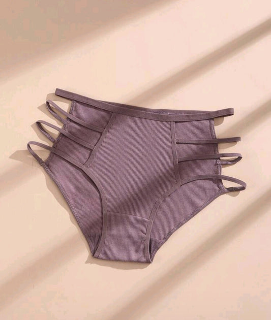 Culottes triangulaires pour femmes